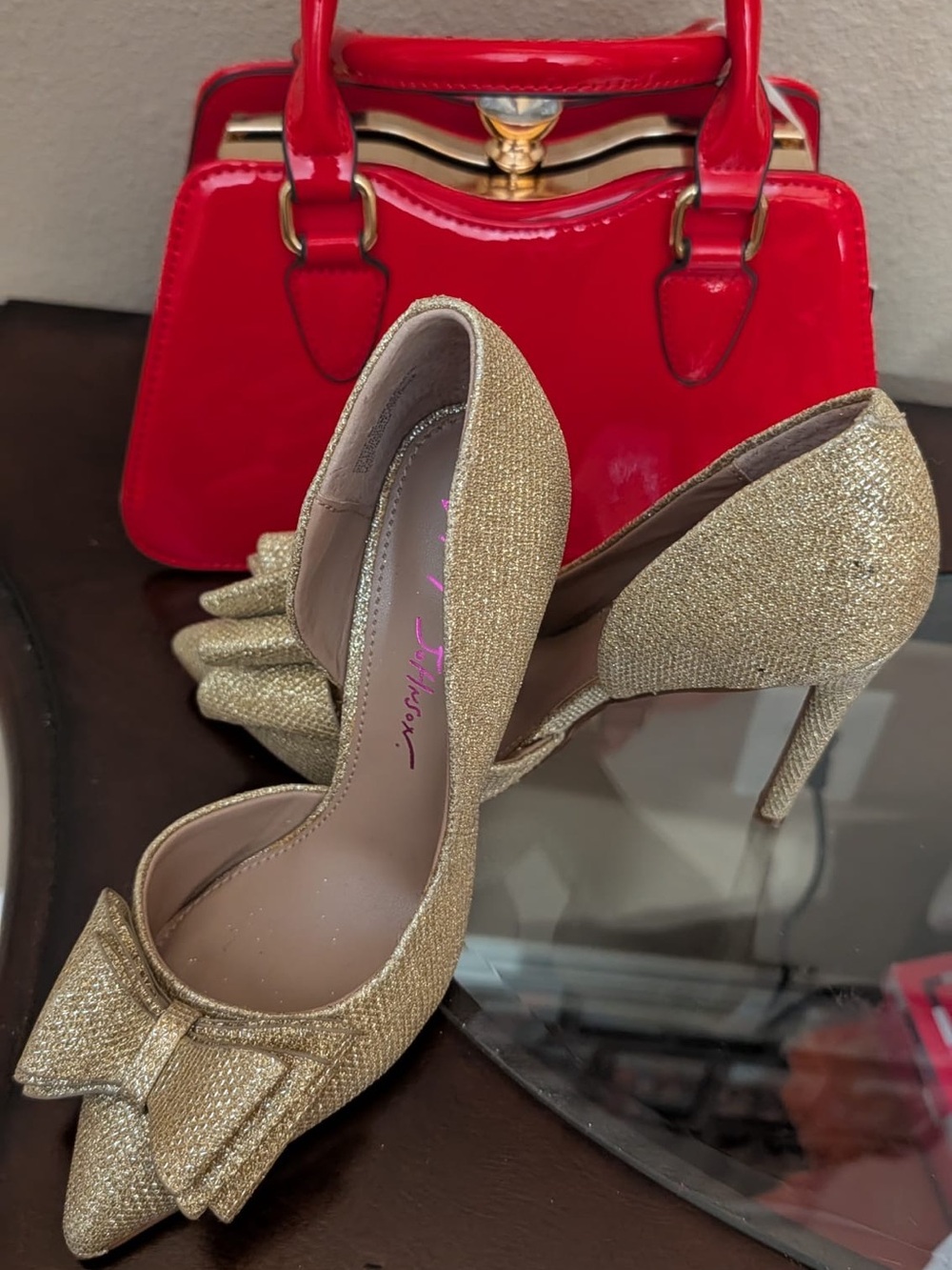 Betsy Johnson Gold Glitter Pointed-Toe Pumps with Bow - Women Shoes size 6